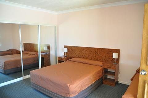 Townview Motel - New Castle Holiday 1