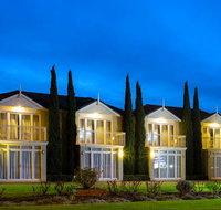 Best Western Colonial Village Motel - New Castle Holiday