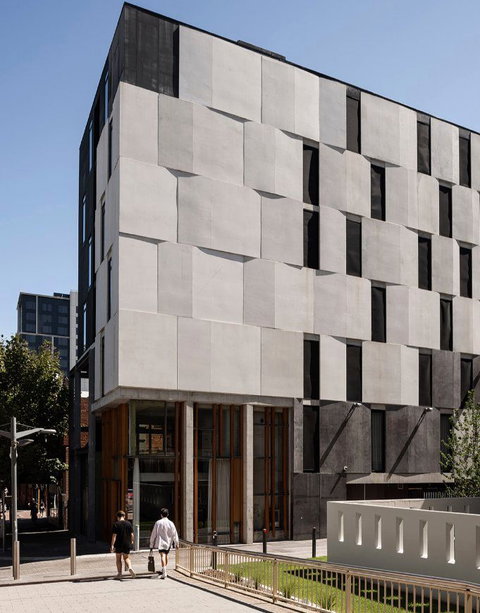 Alex Hotel, Perth - New Castle Holiday 0