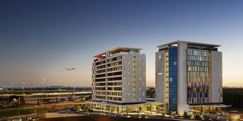 Pullman Brisbane Airport Hotel - New Castle Holiday 1