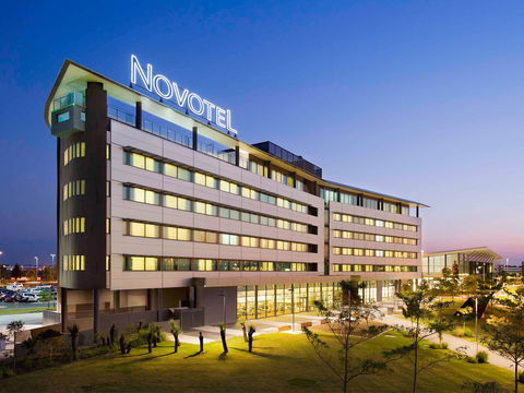 Novotel Brisbane Airport - New Castle Holiday 0