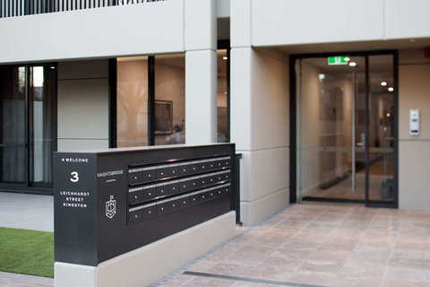 Knightsbridge Canberra - New Castle Holiday 2