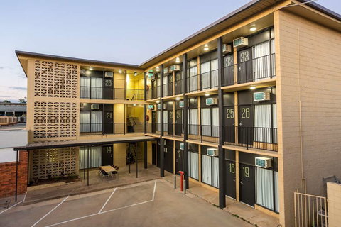 Emerald Star, a Nightcap Hotel - New Castle Holiday 1