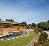 Royal Mail Hotel - New Castle Holiday