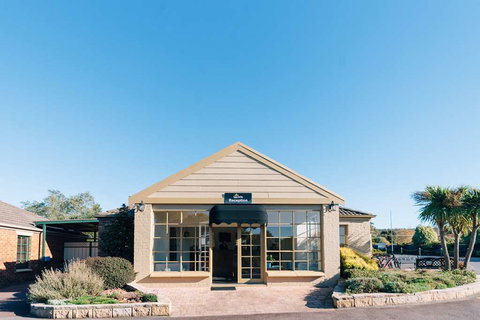 Country Club Villas - New Castle Holiday 1