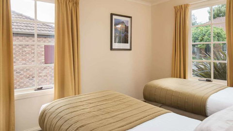 Country Club Villas - New Castle Holiday 10