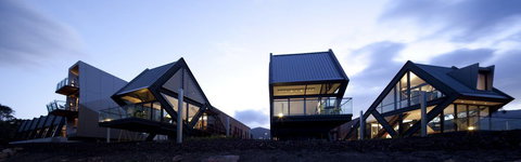 Mona Pavilions - New Castle Holiday 1