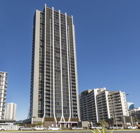 Avani Broadbeach Residences - New Castle Holiday