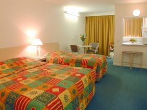 Princes Park Motor Inn - New Castle Holiday 2