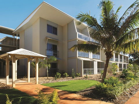 Oaks Broome - New Castle Holiday 0