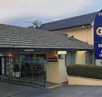 Country Plaza Queanbeyan - New Castle Holiday