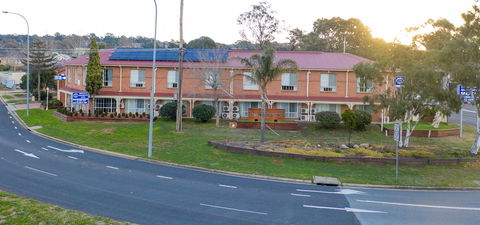 Hamilton's Queanbeyan Motel - New Castle Holiday 0