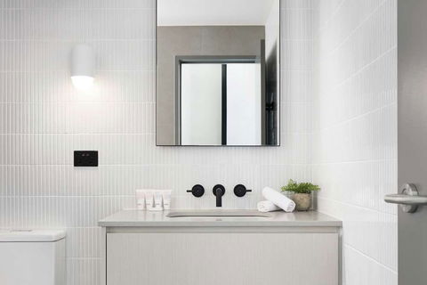 The Chen - Art Series - New Castle Holiday 2