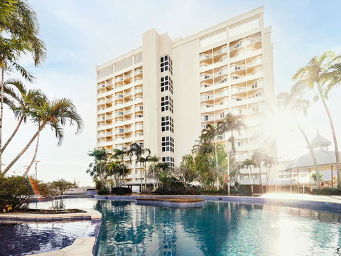 Pullman Cairns International - New Castle Holiday 1