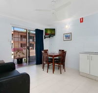 Cairns City Palms - New Castle Holiday