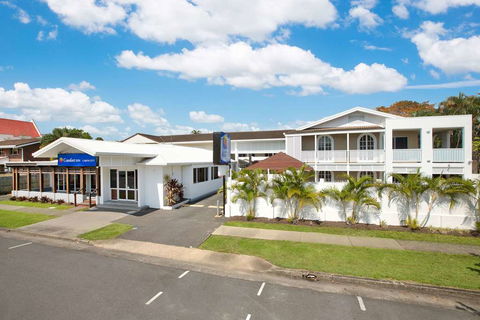 Comfort Inn Cairns City - New Castle Holiday 1