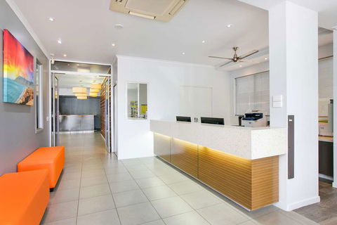 Comfort Inn Cairns City - New Castle Holiday 2