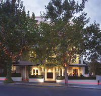 The Lyall Hotel - New Castle Holiday