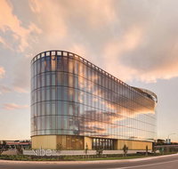 Vibe Hotel Canberra Airport - New Castle Holiday