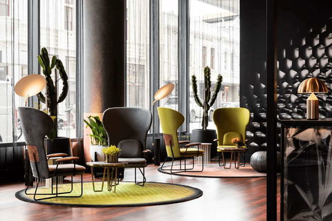 QT Perth - New Castle Holiday 1