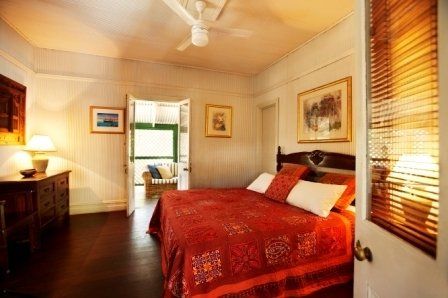 Pinctada McAlpine House - New Castle Holiday 1