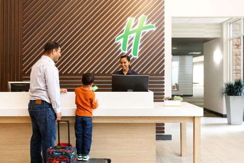 Holiday Inn Dandenong - New Castle Holiday 2