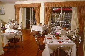 The Crescent On Bayswater - New Castle Holiday 2