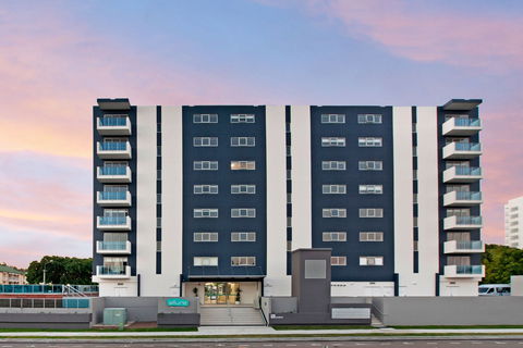 Allure Hotel And Apartments - New Castle Holiday 0