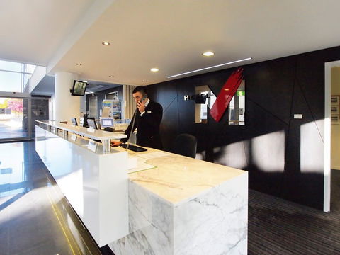 Oaks Metropole Hotel - New Castle Holiday 1