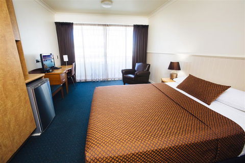 City Oasis Inn - New Castle Holiday 2