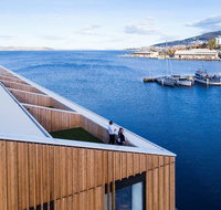 Macq 01 Hotel - New Castle Holiday