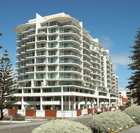Oaks Liberty Towers - New Castle Holiday