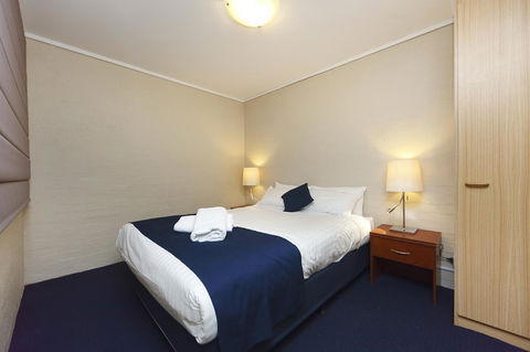 Ibis Styles Canberra - New Castle Holiday 30