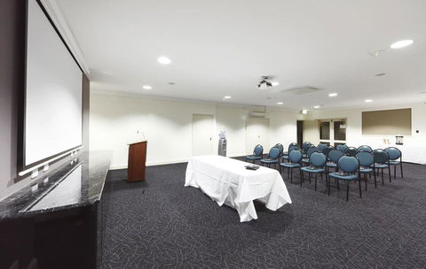 Ibis Styles Canberra - New Castle Holiday 20