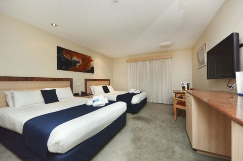 Ibis Styles Canberra - New Castle Holiday 37