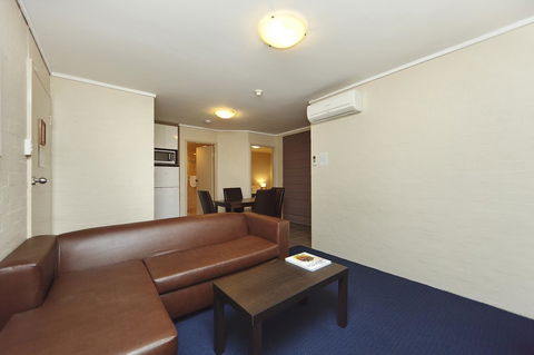 Ibis Styles Canberra - New Castle Holiday 33