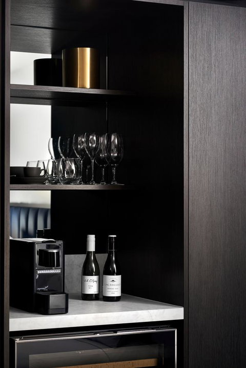 Midnight Hotel, Autograph Collection - New Castle Holiday 10