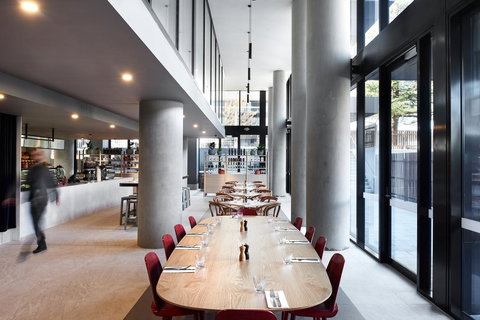 Midnight Hotel, Autograph Collection - New Castle Holiday 2