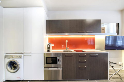 Abode Woden - New Castle Holiday 18