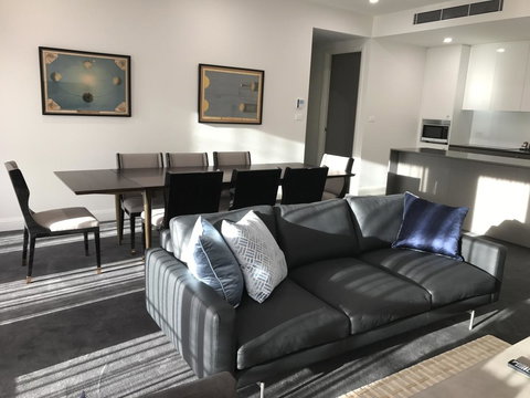 Knightsbridge Canberra - New Castle Holiday 32