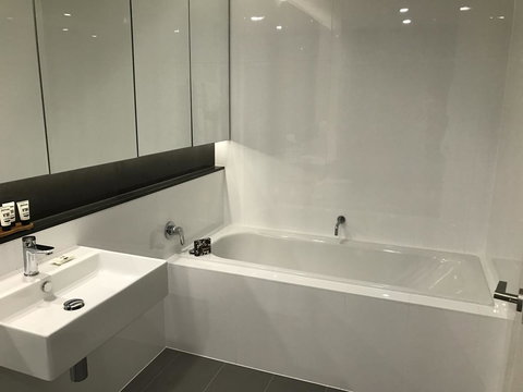 Knightsbridge Canberra - New Castle Holiday 28