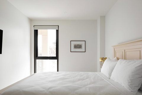 Knightsbridge Canberra - New Castle Holiday 16