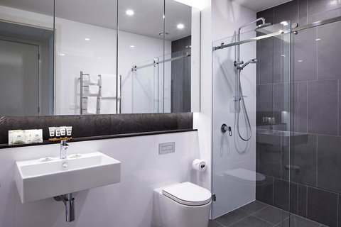 Knightsbridge Canberra - New Castle Holiday 10