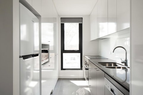 Knightsbridge Canberra - New Castle Holiday 24