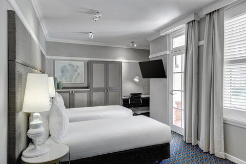 Hotel Kurrajong Canberra - New Castle Holiday 4