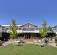 Hotel Kurrajong Canberra - New Castle Holiday