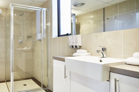 Manuka Park Serviced Apartments - New Castle Holiday 29