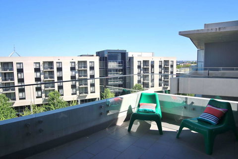 Realm Park 39 Barton ACT - New Castle Holiday 5