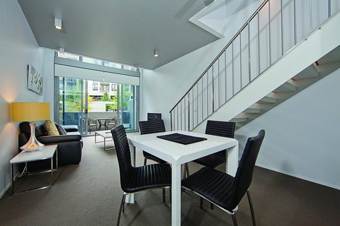 Realm Park 39 Barton ACT - New Castle Holiday 21