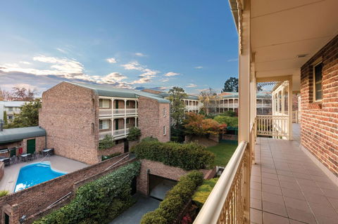 Adina Serviced Apartments Canberra Kingston - New Castle Holiday 8